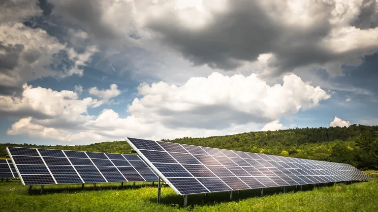 Puede la energía solar competir verdaderamente en un mercado ...